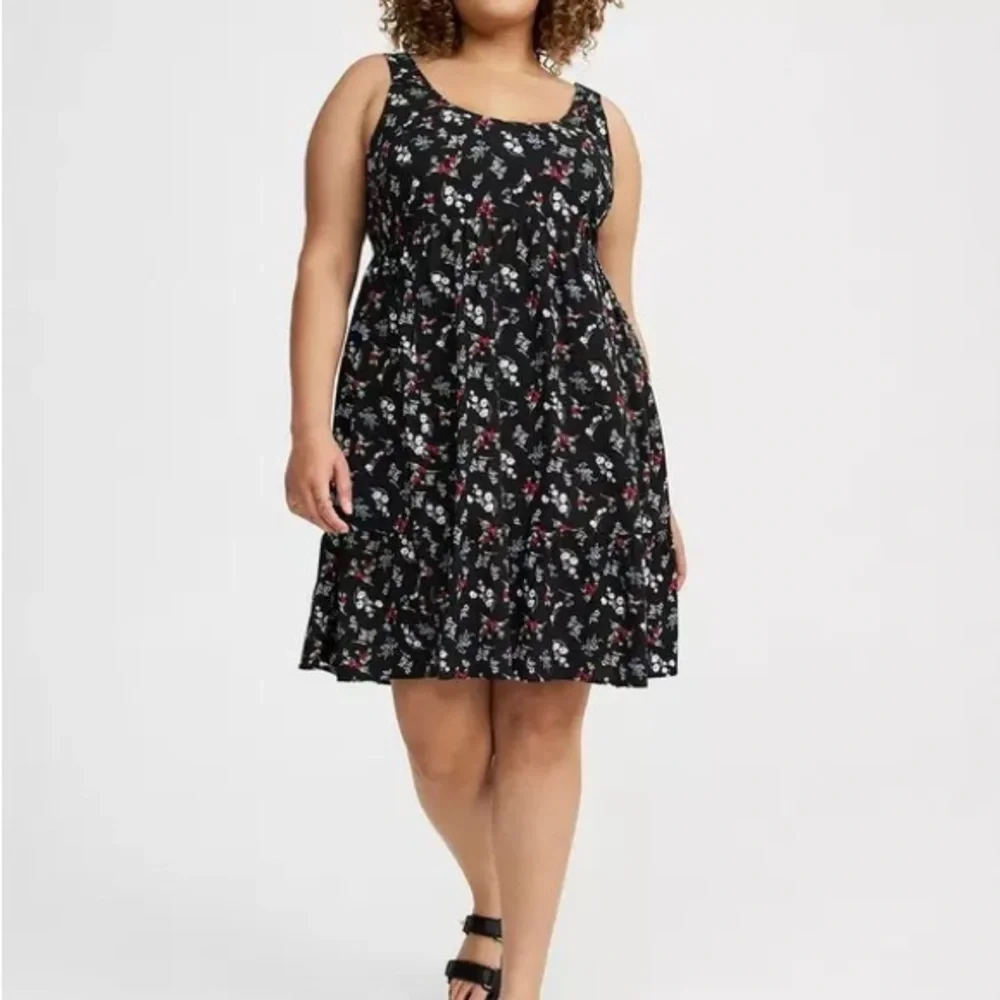 NWT- Torrid Black Floral Tiered Mini Dress – Size 2X - Picture 3 of 7